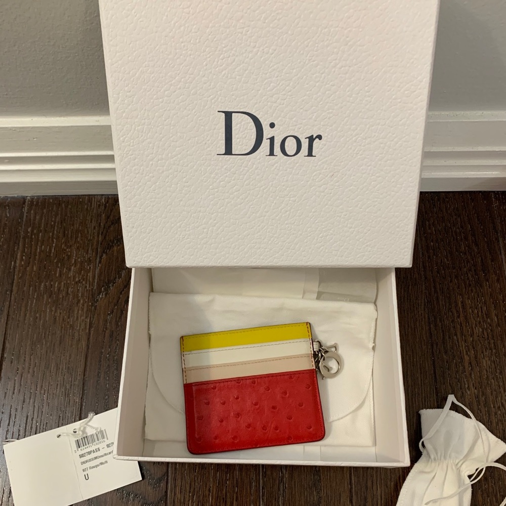 DIOR WALLET❤️💛💗